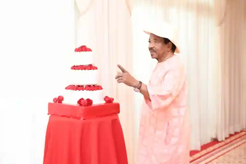 Joyeux anniversaire M. le Président de la République